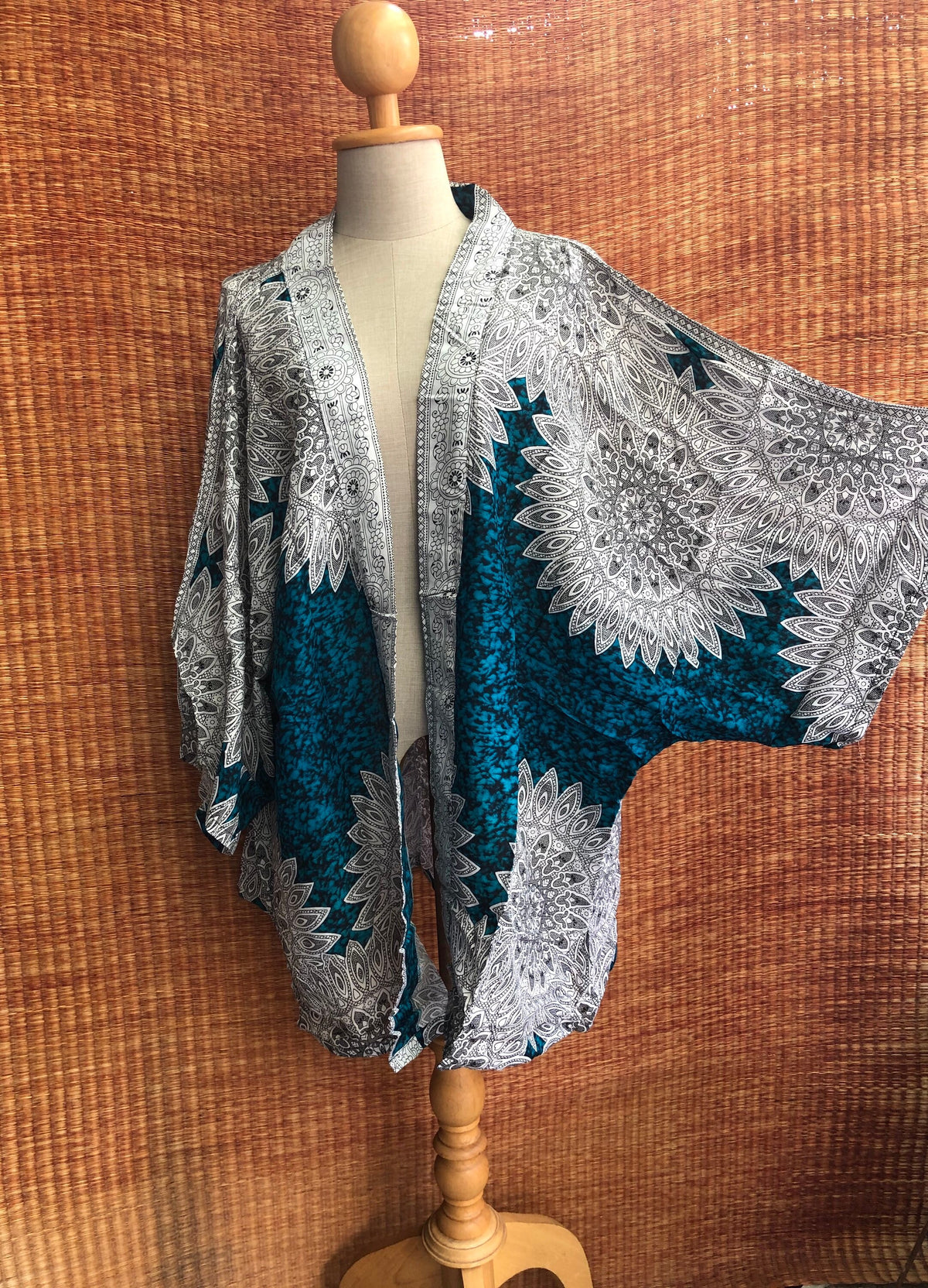 Paloma Navy Cotton Kimono — Hippie Chick